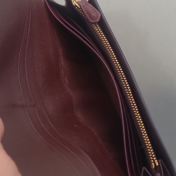 Authentic Prada Wallet - Picture 8 of 16